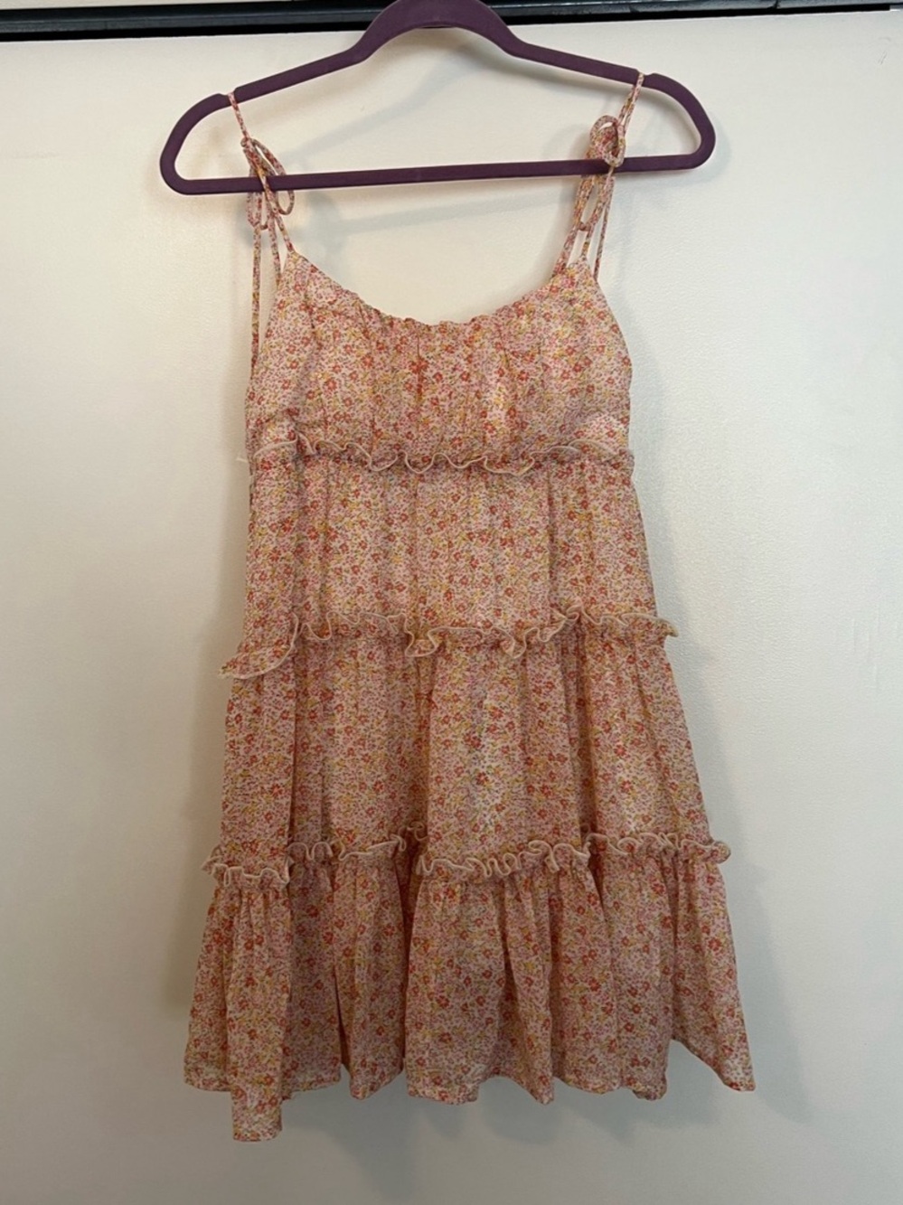 Skylar + Madison Floral Tiered Mini Dress in Pink & White Size Large Like New